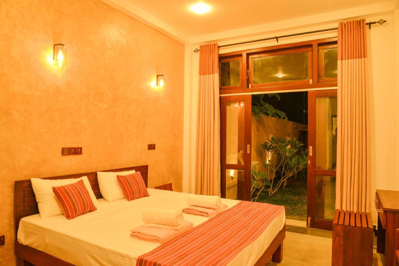 Yehen'S Villa Unawatuna Extérieur photo